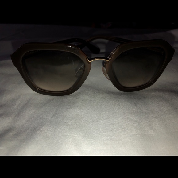 PRADA 👓 - Picture 4 of 6